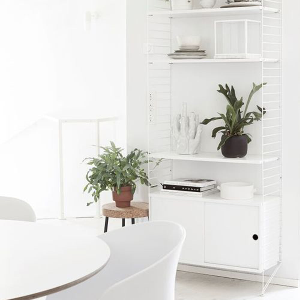String® System - Repisero con gabinete White/ White